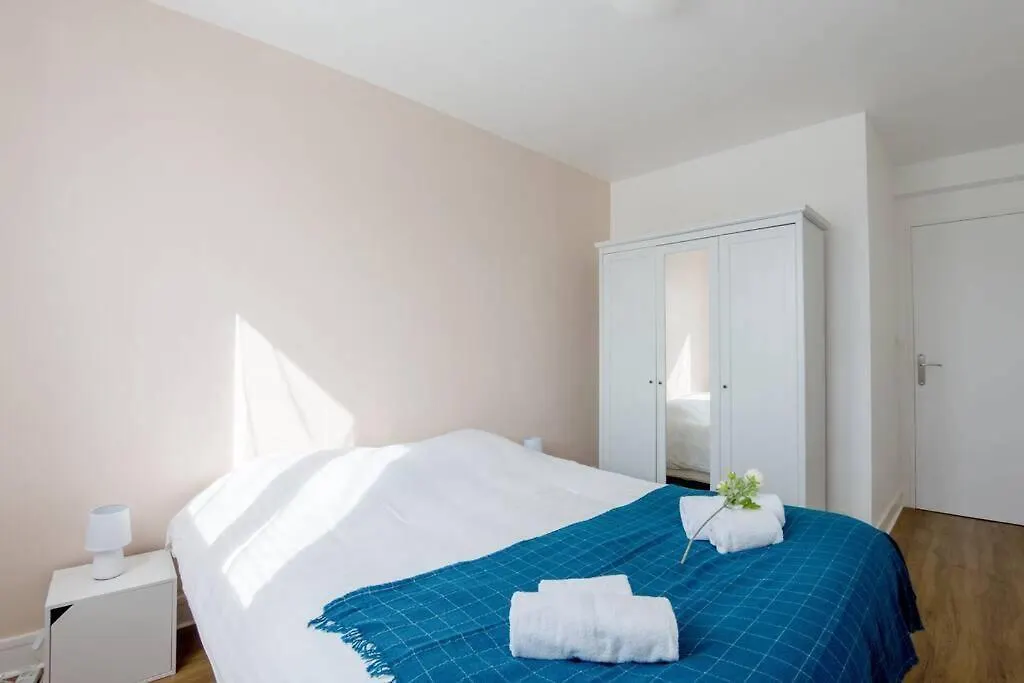 Bougnat - Agreable Et Lumineux, 2 Chambres 65M2 Brest 0*,  France